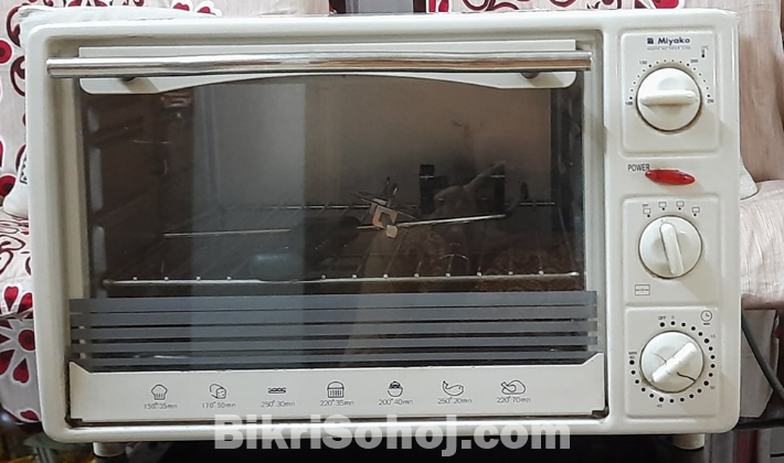 Microwave oven model MT-818  sell in good condition